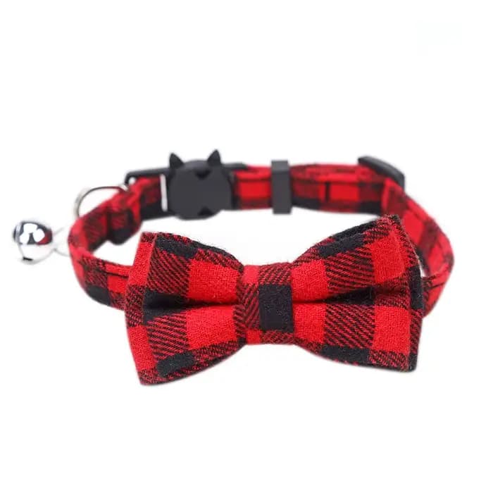 Collier de Noël à carreaux rouge pour chat et chien, avec nœud papillon, clochette et sangle élastiq