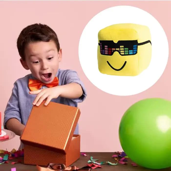 Jouets en peluche ensoleillé et melon