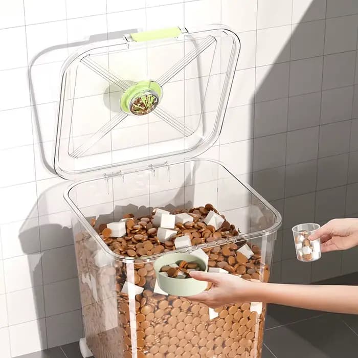 Récipient Transparent de stockage des aliments pour chiens et chats de grande capacité sur roulettes bac d'alimentation Mobile pour animaux de compagnie avec corps clair pour une visualisation facile