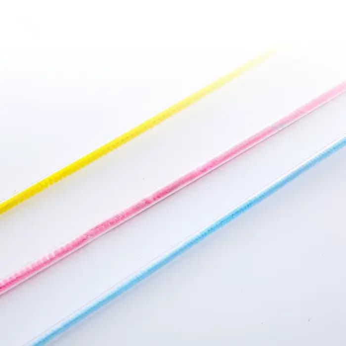Baguette teaser pour chat en plumes arc-en-ciel, jouet interactif coloré pour chat, jeu amusant de chasse et de gonflage pour chatons et chats adultes,