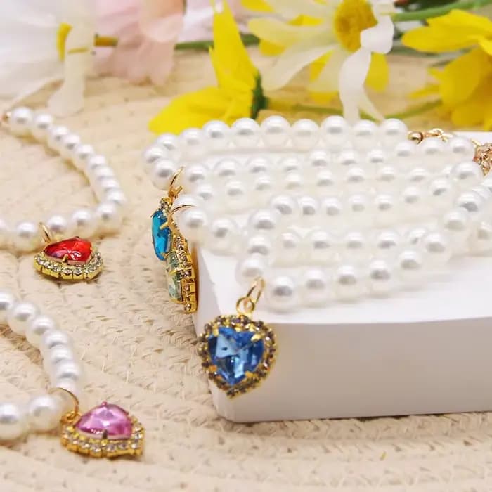 Nouveau collier de chat décoration animal de compagnie mignon exquis cou chaton réglable été chat collier haute Simulation perles fournitures pour animaux de compagnie