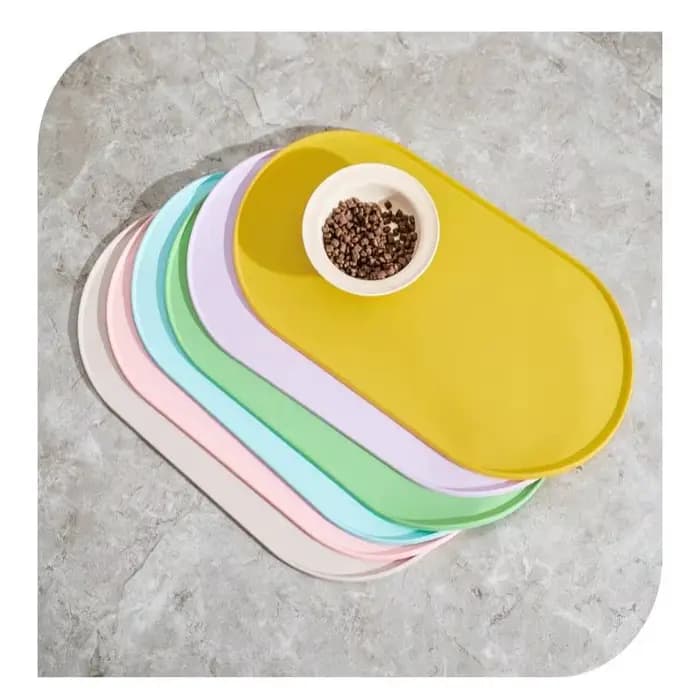 Tapis d'alimentation pour chat avec design antidérapant et imperméable, compatible avec les gamelles pour chats/chiens, pour les foyers multi-animaux