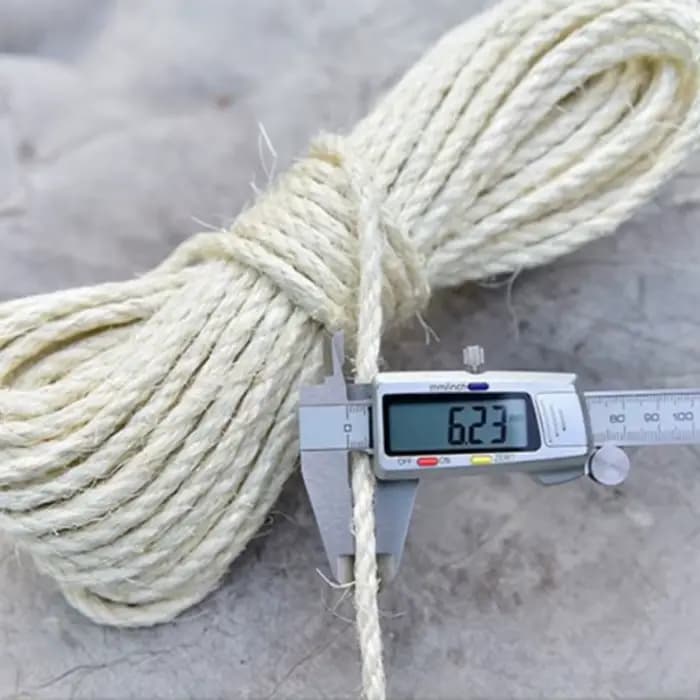 Corde en sisal naturel pour arbre à chat