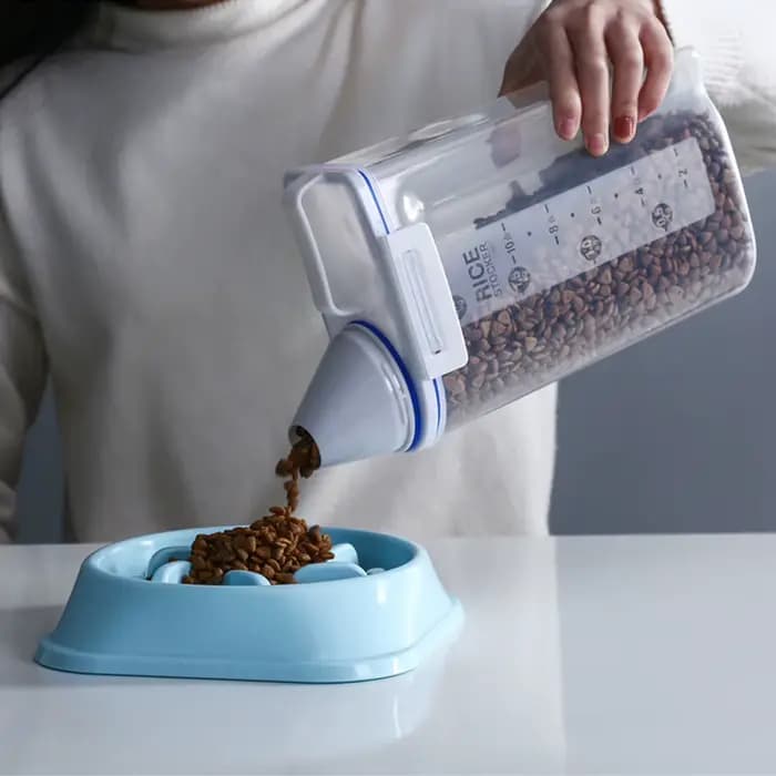 Seau de nourriture pour chien et chat de 2kg