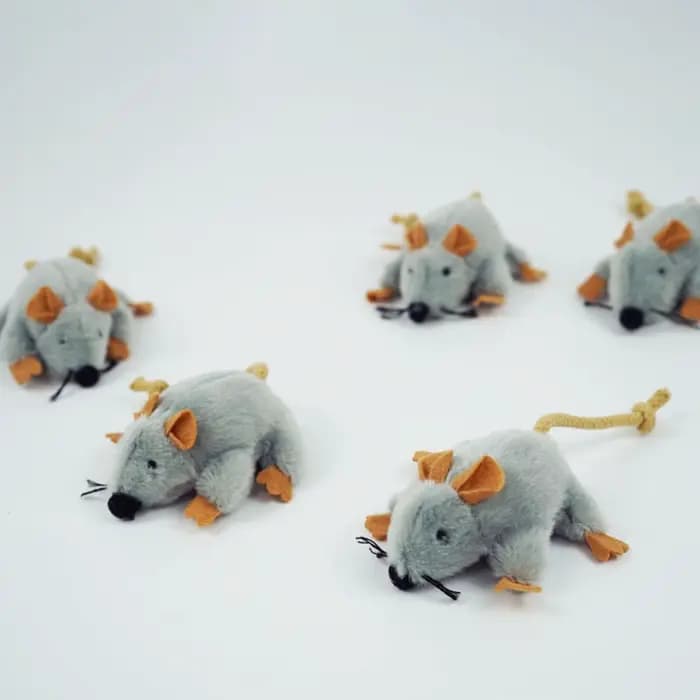 Jouet en peluche pour chat