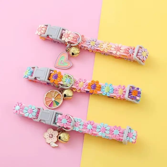 Collier pour animaux de compagnie avec cloche