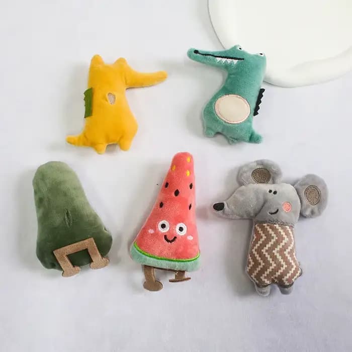 ​ ​ Jouets de dessin animé mignons pour animaux de compagnie