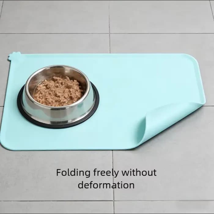 Tapis de nourriture pour chien et chat