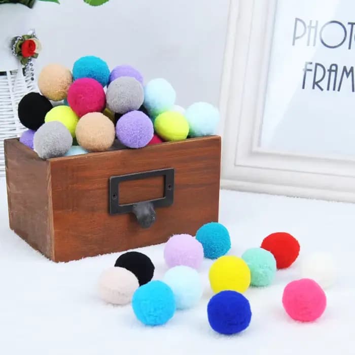 Boule en peluche pour chat, jouet à mâcher, coloré et interactif