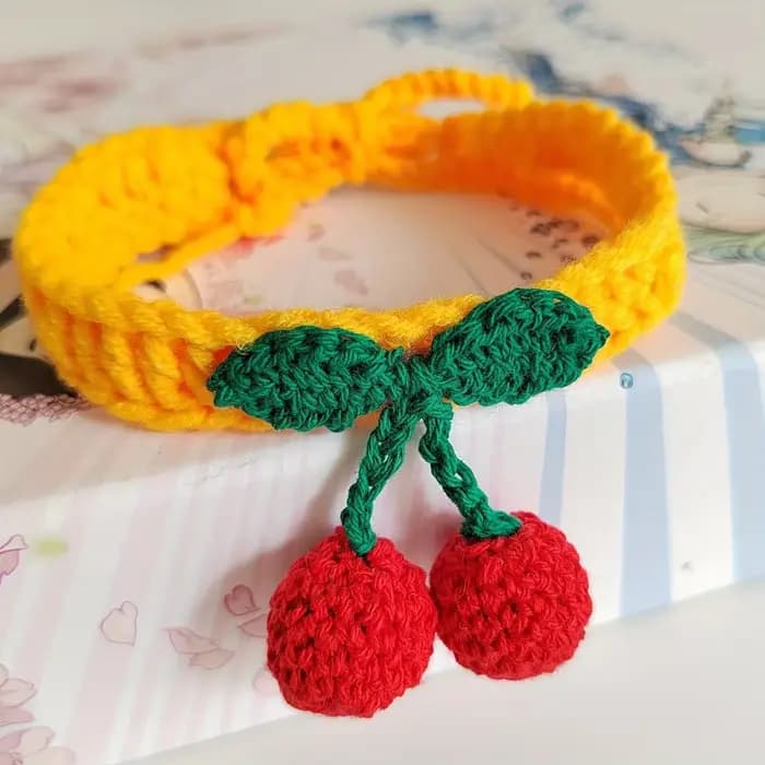Collier pour animaux de compagnie collier de chat tricoté à la main avec décor de cerise collier de