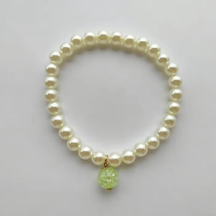 Un adorable collier avec pendentif chat – Magnifique collier pour animaux de compagnie fait à la mai