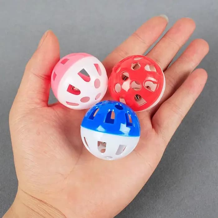 Jouet coule avec cloche sonore pour chat, boule en plastique multicolore, jouet creux mignon, fourni