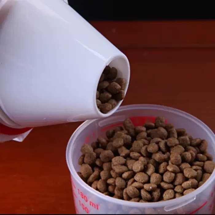 Boîte de rangement scellée pour aliments pour animaux de compagnie