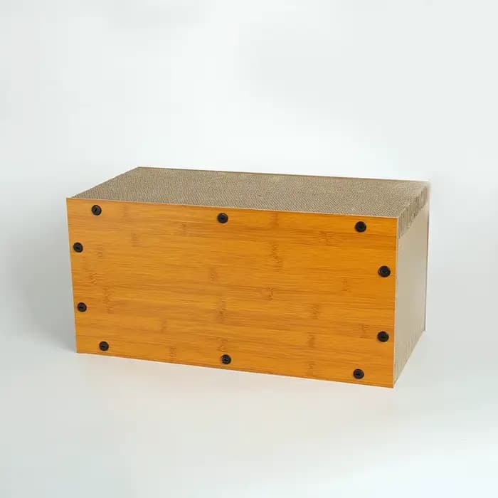 Griffoir et maison pour chat tout-en-un