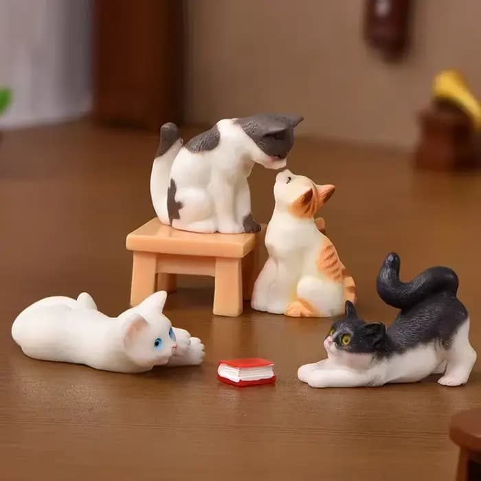 Figurine de chaton en résine