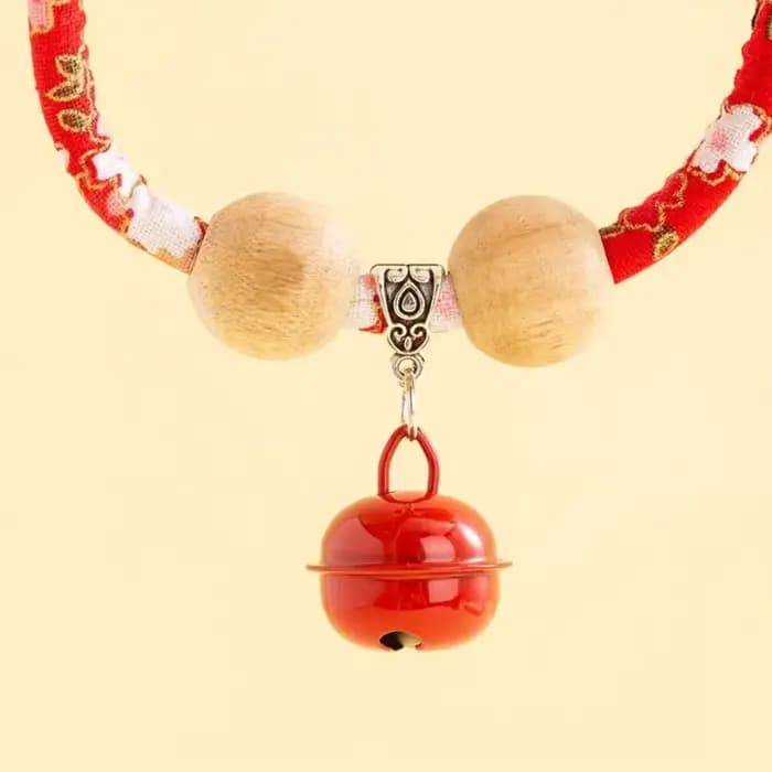 Collier anti-insectes naturel en bois de canhre