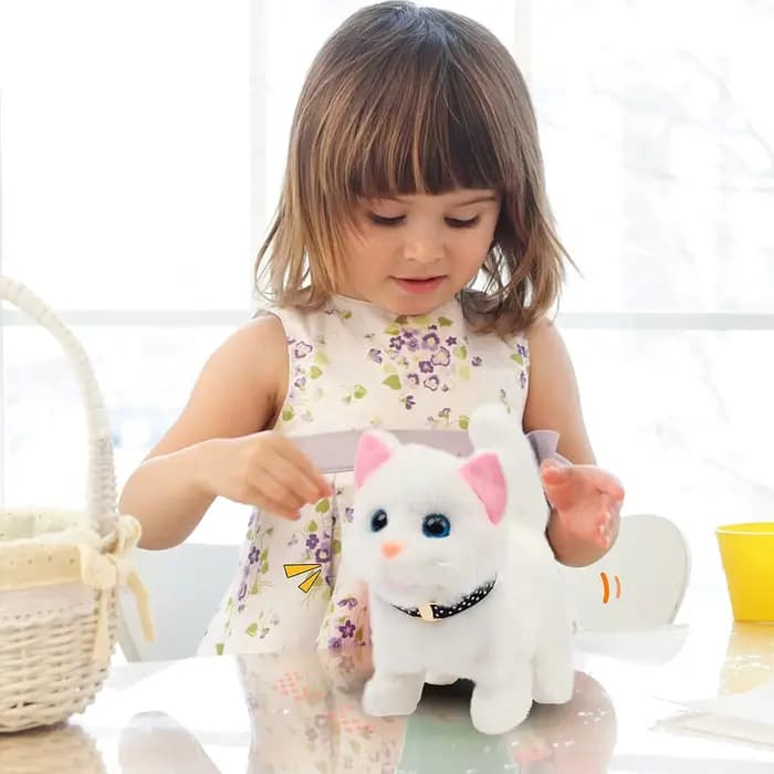 Jouet en peluche chat qui marche