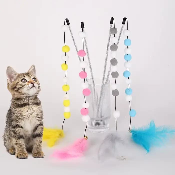 Jouet coule avec clochette et plumes pour chat