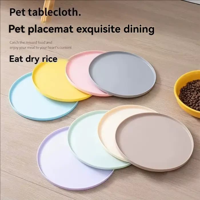 Les tapis repas pour animaux de compagnie sont anti-fuite
