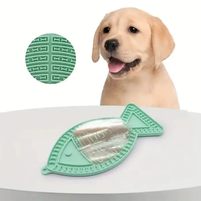 Tapis interactif de léchage de chatons en forme de poisson avec ventouses-tapis d'alimentation pour animaux de