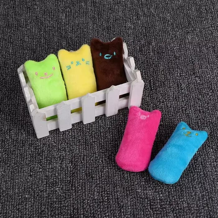 Jouet pour chat en peluche couineur avec herbe à chat