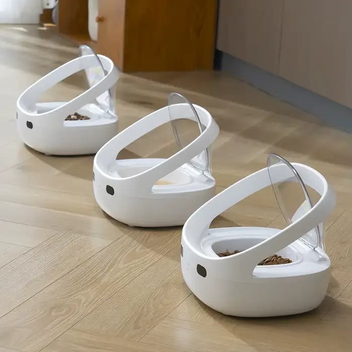 Nouvelle gamelle Petoneer NutriCare conçue pour les foyers multi-animaux