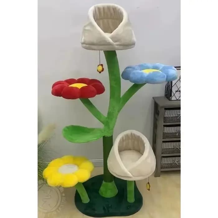 Arbre à chat avec motif floral