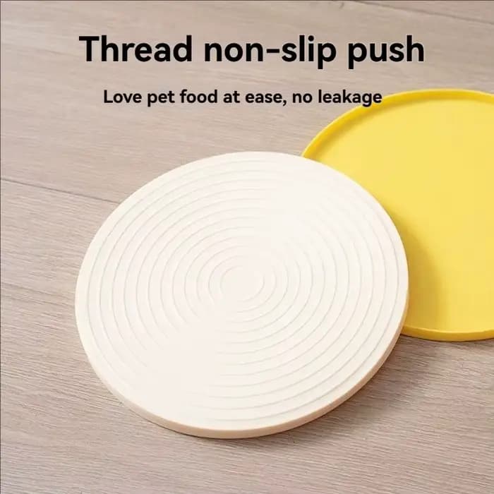 Les tapis repas pour animaux de compagnie sont anti-fuite