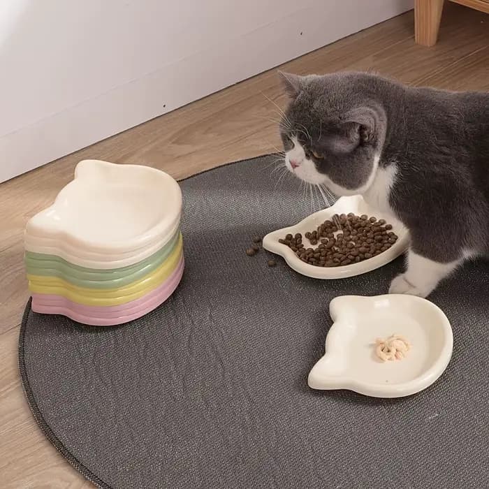 4 bols pour chat en plastique multicolores | Conçu en forme