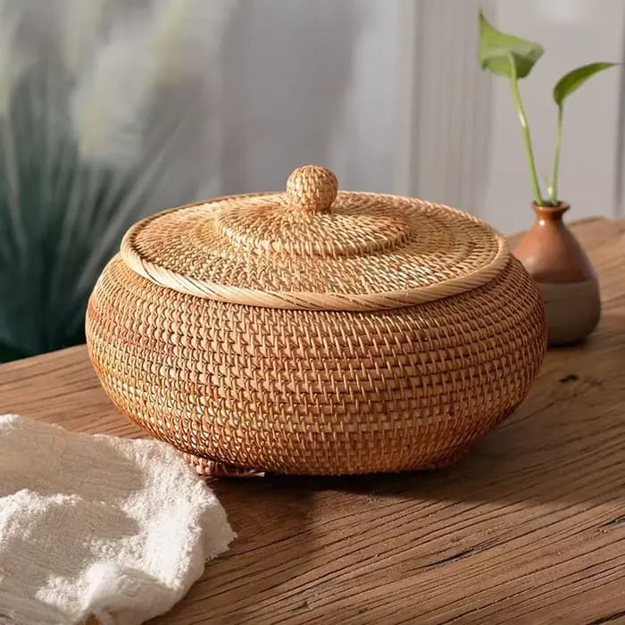 Boîte de rangement en rotin tissé à la main avec couvercle