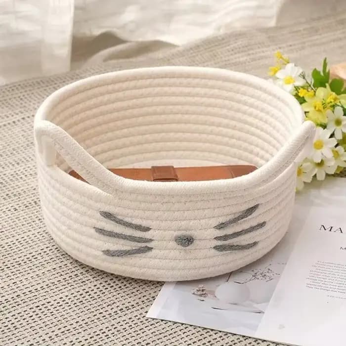 Panier de rangement tissé à la main en forme de chat de dessin animé