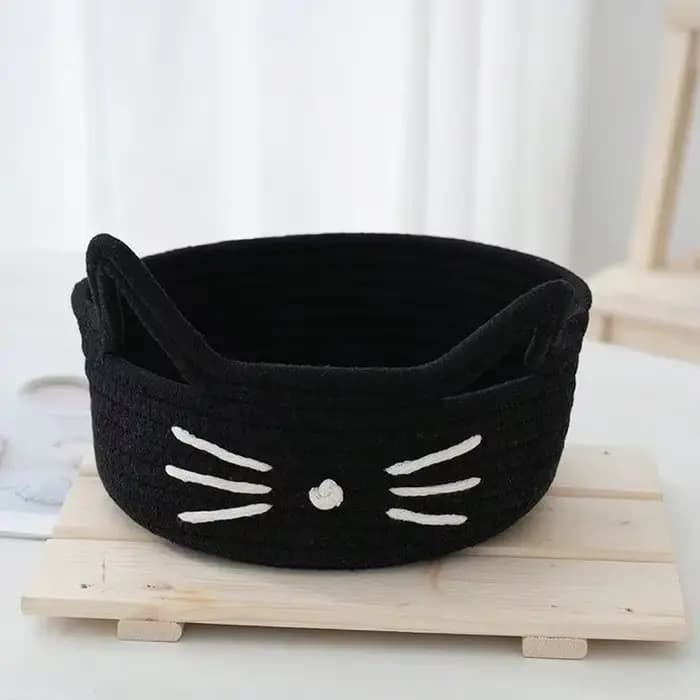 Panier de rangement tissé à la main en forme de chat de dessin animé