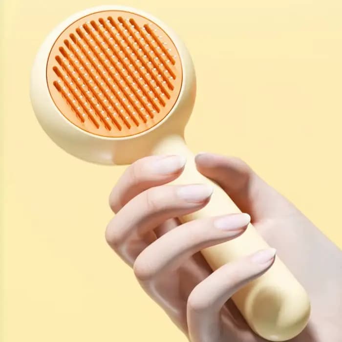 Brosse autonettoyante pour chat