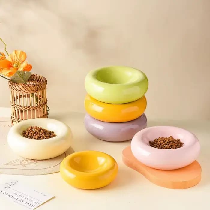 Bol pour chat en céramique lisse de forme donut, à ouverture large, esthétique et multifonctionnel, pour animaux de compagnie