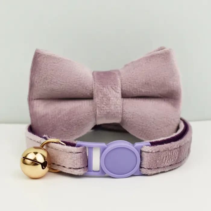 Collier pour chat avec nœud papillon, réglable, en velours, pour la sécurité des animaux, empêche les chats de s'étouffer