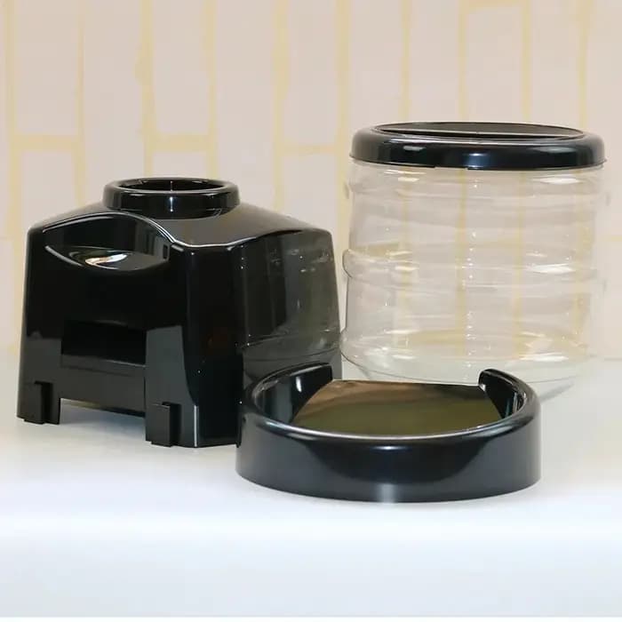 Mangeoire automatique pour animaux de compagnie