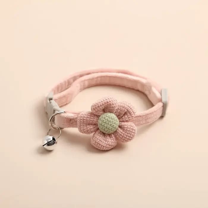 Collier de clochette de dessin animé coloré pour animal de compagnie, collier de sueur réglable mignon, nœud papillon fleur de soleil, polyester doux, petit chien et chat