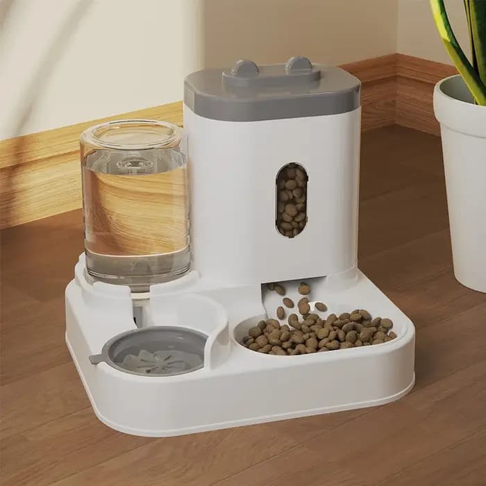Distributeur automatique de nourriture pour chat et chien