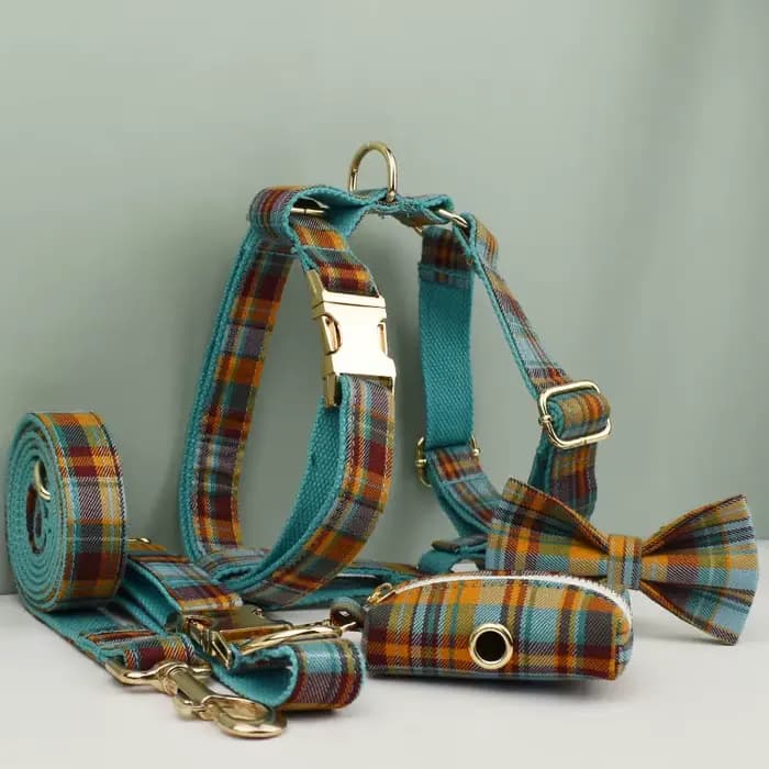Collier, laisse et harnais pour chien personnalisés en coton avec logo sur mesure de haute qualité,